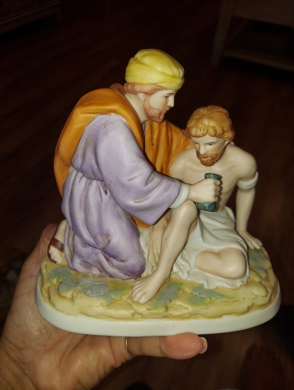 HOME INTERIORS  PORCELAIN RELIGIOUS FIGURE 8813 "THE GOOD SAMARITAN" Luke 10:33 